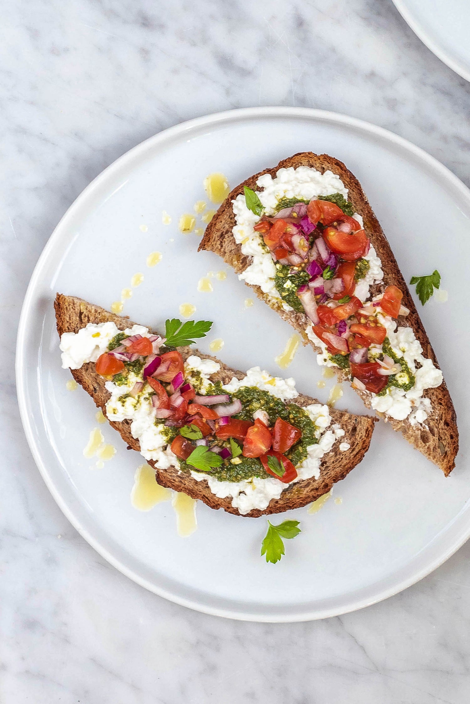 Toast with homemade pesto and tomato salsa