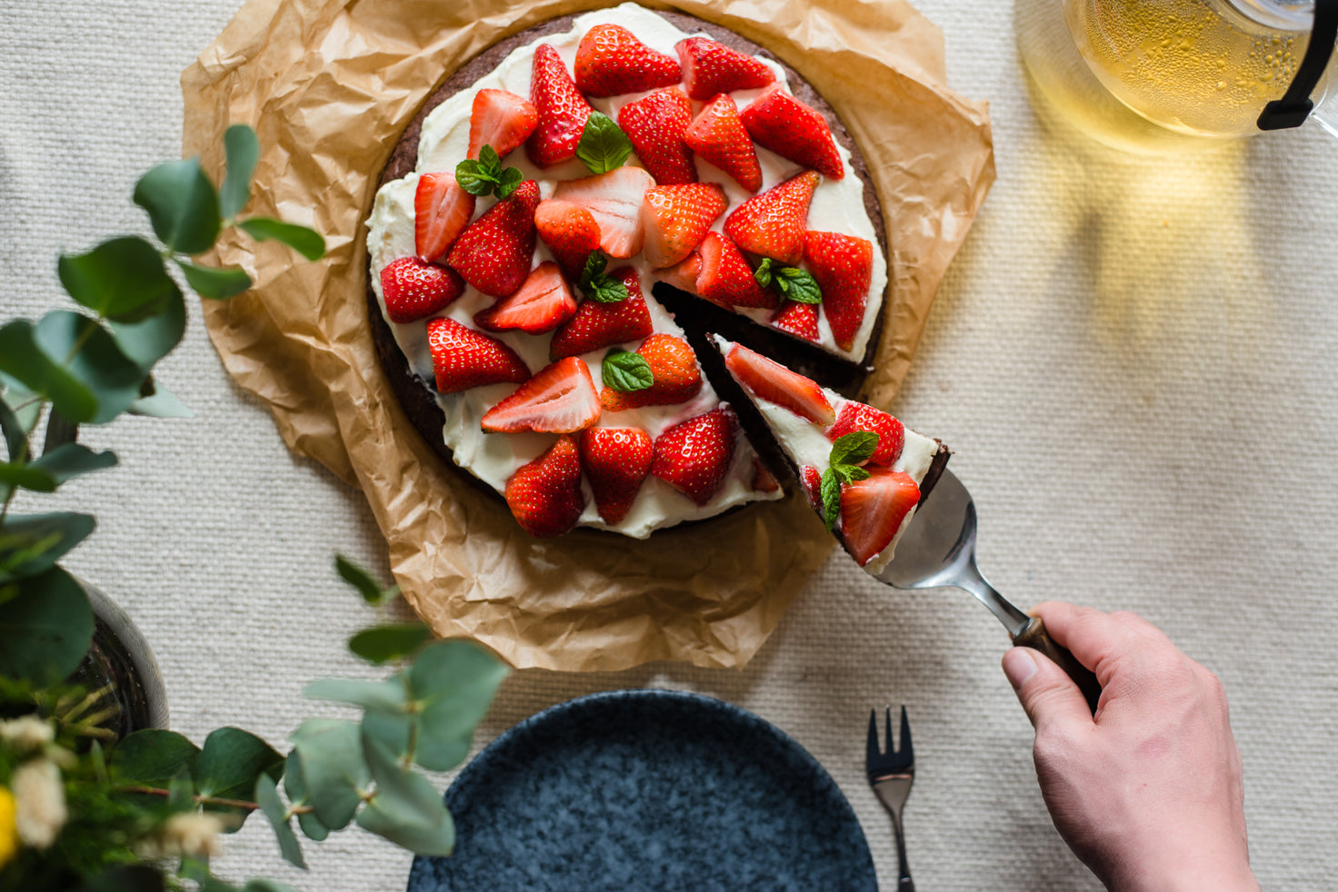 Chocolate strawberry cake