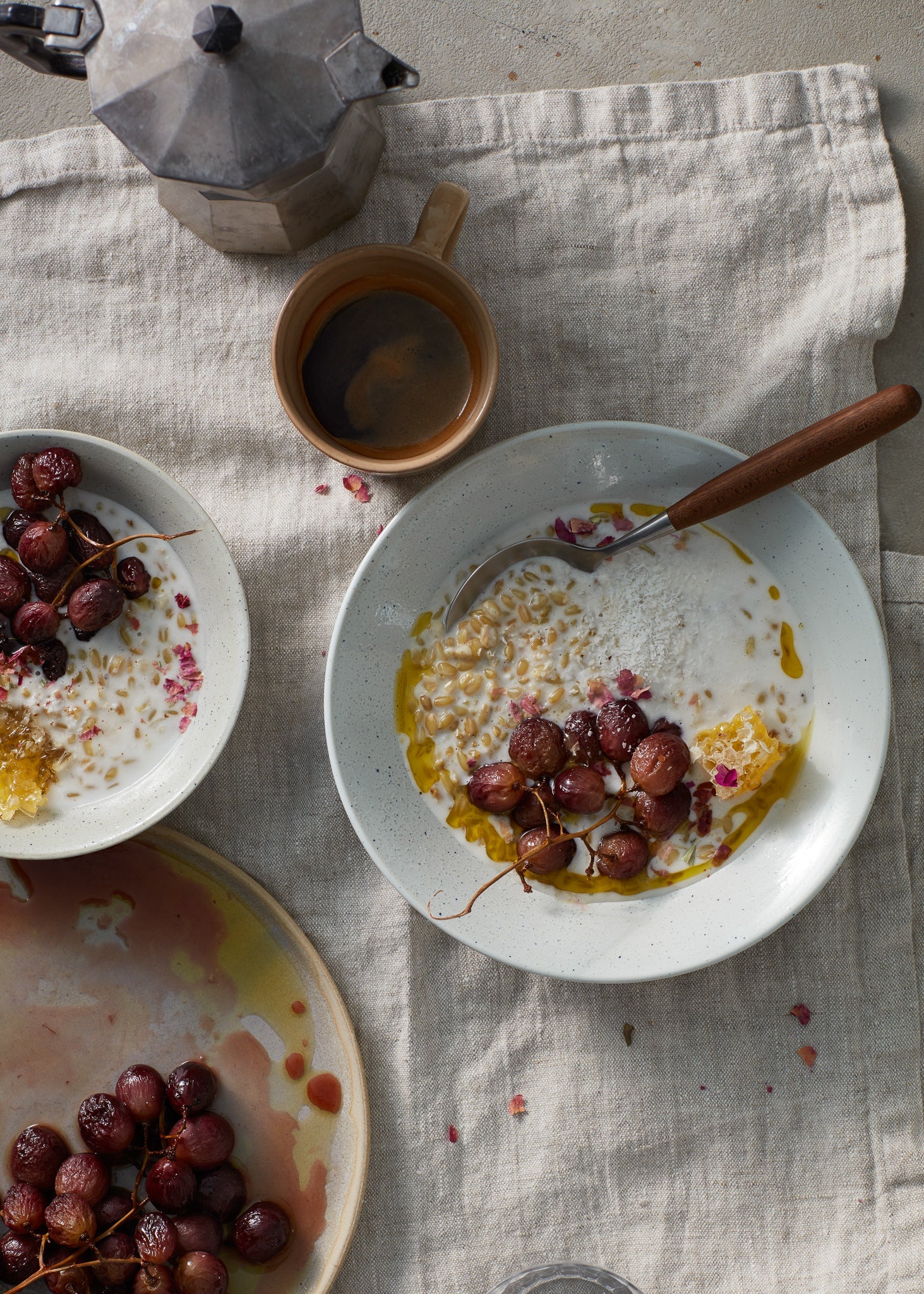 Warm freekeh porridge with cardamom and coconut